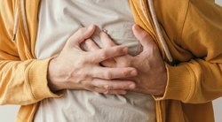 5 simptomai rankose gali išduoti artėjantį infarktą: nenumokite ranka (nuotr. 123rf.com)