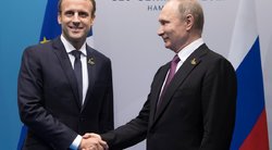 Emmanuelis Macronas ir Vladimiras Putinas (nuotr. SCANPIX)
