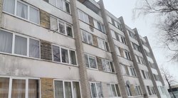 Panevėžyje sprogusio bendrabučio gyventojams leista grįžti į butus: pirminiais duomenimis konstrukcijos nepažeistos (nuotr. TV3)