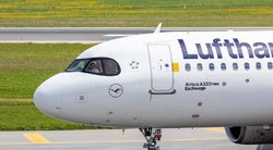 Oro linijų „Lufthansa“ teigimu, dėl streiko teks atšaukti iki 90 proc. skrydžių  (Lukas Balandis/BNS)