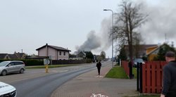 Kretingoje – didelis gaisras: gyventojus įspėja neiti į lauką (nuotr. Kretingos rajono savivaldybė)  