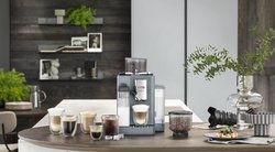  „De'Longhi“ automatinis kavos aparatas „Rivelia“ pelnė trigubą pergalę „IF Design Award“ apdovanojimuose   