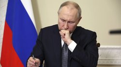 Putinas užsidarė Kremliuje ir bijo užsikrėsti virusu: liepė kitiems testuotis (nuotr. SCANPIX)