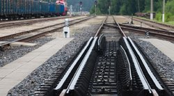 Ruošiamasi išpirkti žemę „Rail Baltica“ linijai nuo sienos su Lenkija iki Kauno 