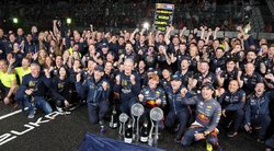 Red Bull“ dėl keistų taisyklių patys nežinojo, kad Verstappenas tapo čempionu. (nuotr. SCANPIX)