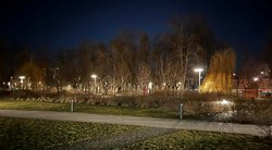 Lukiškių aikštėje neveikia šviestuvai: čia ne taupymas  