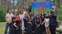 Rugpjūčio 2-ąją kviečia atminti romų genocido aukas  
