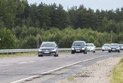 Skubiai įspėja Lietuvos vairuotojus: pamatę šį radinį ant kelio sustokite