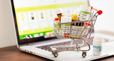 Internetinėse vaistinėse ieško ne tik vaistų: atskleidžia, ką žmonės perka internetu (nuotr. Shutterstock.com)