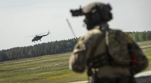 Lietuvoje vyksta operacija „Neptūno Kirtis 2024“: paramą iš oro teikia NATO smogiamosios jūrų pajėgos  