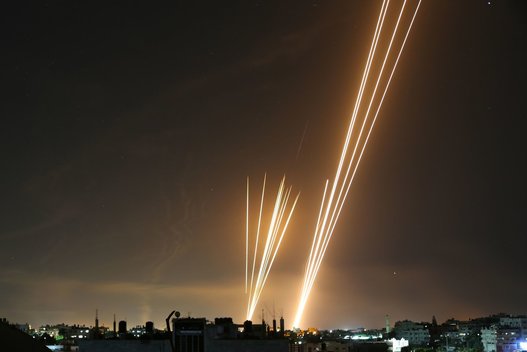 Raketomis apšaudomos Izraelio gyvenvietės ir atsakomieji smūgiai Gazos ruožo HAMAS taikiniams (nuotr. SCANPIX)