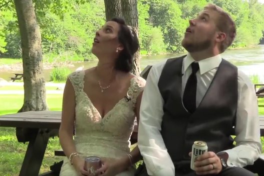 Vestuvinį klipą filmavusi pora patyrė šoką: tai galėjo baigtis itin tragiškai  