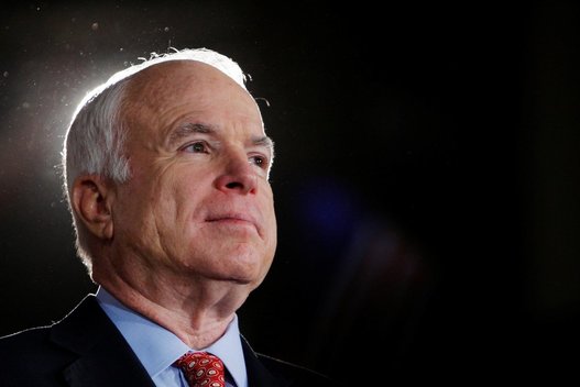 Johnas McCainas (nuotr. SCANPIX)