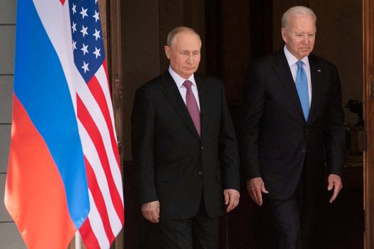 V. Putinas ir J. Bidenas (nuotr. SCANPIX)