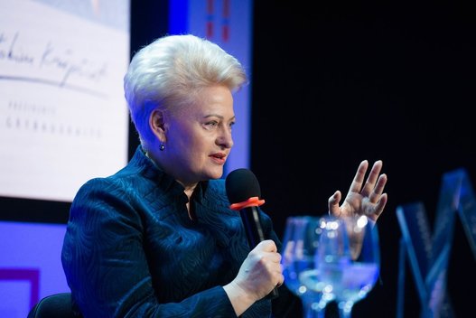 Dalia Grybauskaitė Knygų mugėje (nuotr. Fotodiena/Justino Auškelio)