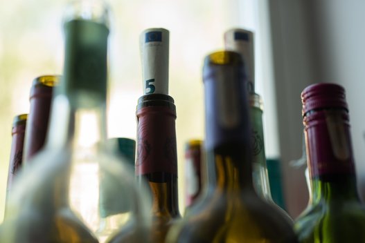 Alkoholio kainos Lietuvoje: galima pasidžiaugti nebent tuo, kad Latvijoje ir Estijoje brangiau (nuotr. Fotodiena/Justino Auškelio)