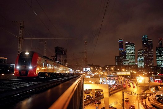Maskvoje sugedus moderniam traukiniui sutriko metropoliteno darbas (nuotr. SCANPIX)