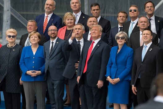 Donaldas Trumpas NATO viršūnių susitikime (nuotr. SCANPIX)