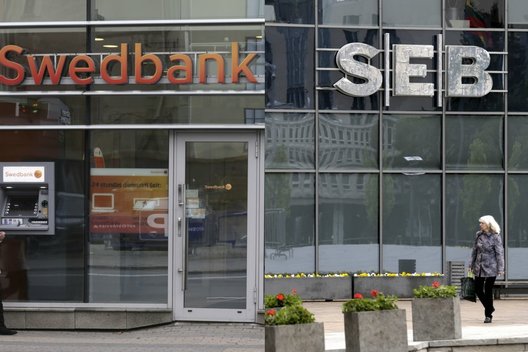 Swedbank ir SEB (tv3.lt fotomontažas)