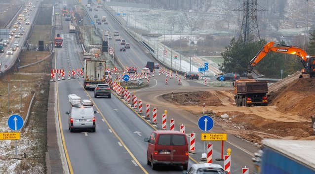 LAKD: šiemet ketinama sutvarkyti 30 tiltų ir viadukų (Erikas Ovčarenko/ BNS nuotr.)