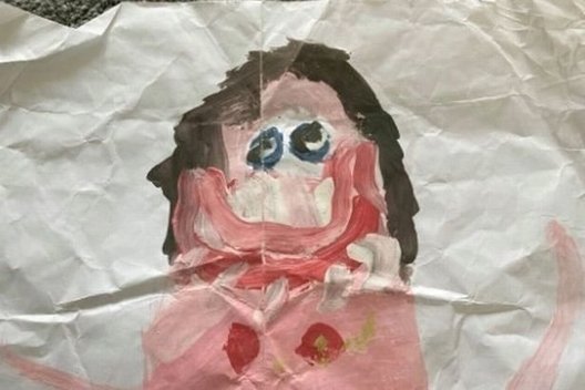 Sūnaus piešinys mamai sukėlė šoką: negalėjo patikėti, ką jis nupiešė darželyje (nuotr. facebook.com)