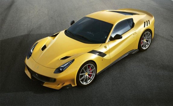 „Ferrari F12tdf“ : Dar vienas ribotos laidos itališkas super-automobilis