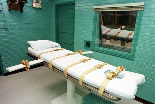 Mirties bausmė (nuotr. SCANPIX)