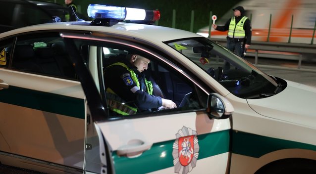 Naktinis reidas Vilniuje - įkliuvo keturi girti vairuotojai (nuotr. TV3)