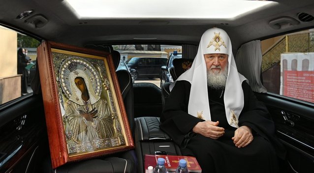 Patriarchas Kirilas gąsdina turtingus rusus: reikia dalintis savo lėšomis su vargstančiais, kitaip lauks kelias į pragarą (nuotr. SCANPIX)