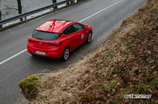 „Opel Astra“ : Metų automobilis?