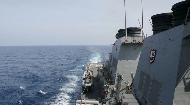 JAV karinio jūrų laivyno laivas naikintojas perplaukė Taivano sąsiauriu (nuotr. SCANPIX)