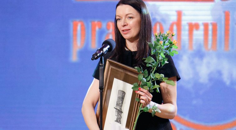 Laura Blaževičiūtė. Konkurso „Pragiedruliai“ nugalėtojų apdovanojimas (nuotr. Tv3.lt/Ruslano Kondratjevo)