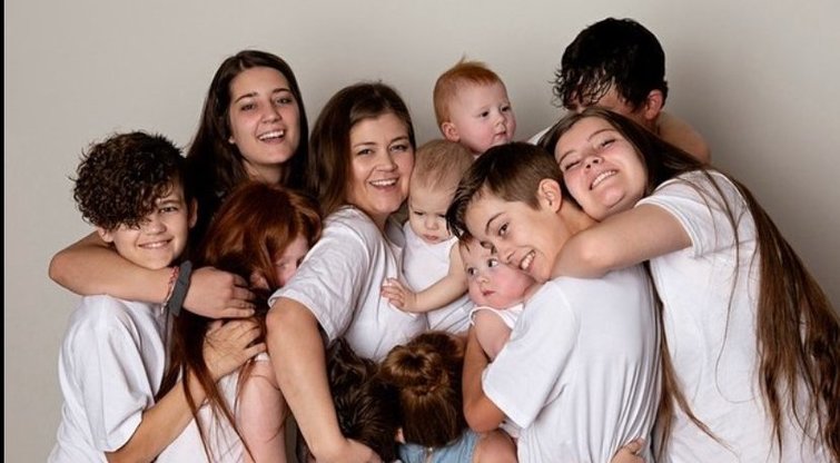 Britni Church ir jos vaikai (nuotr. Instagram)  
