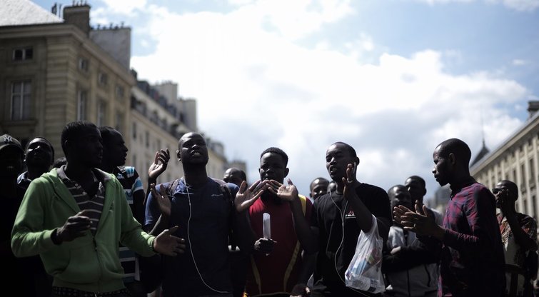 Paryžiuje vyksta migrantų protestai (nuotr. SCANPIX)