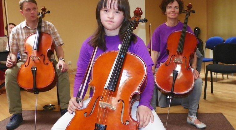 Gunda Venckutė pati pasirinko violončelę. (nuotr. asm. archyvo)