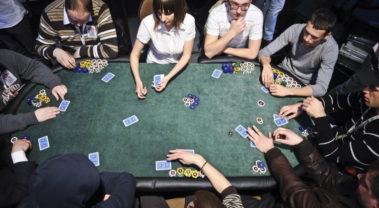 Pokerio žaidimas (nuotr. Fotodiena.lt/Roberto Dačkaus)