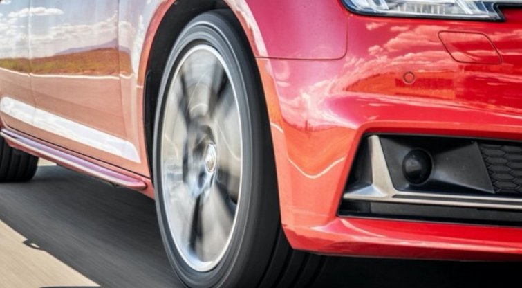 „Bridgestone Potenza Sport“ nugalėjo 2023 m. „Auto Zeitung“ vasarinių padangų bandymuose