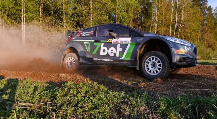 „7Bet Racing by Rally4Fun“ debiutas ralio sezone: rankose – trofėjai