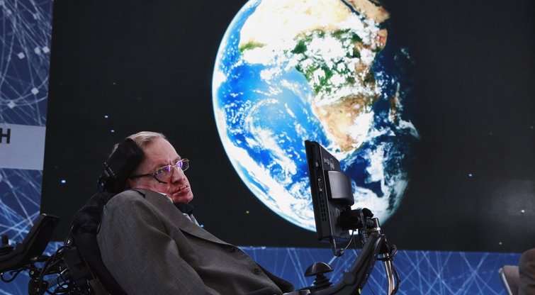 Stephenas Hawkingas išmano, kaip veikia Visata, bet negali suprasti Donaldo Trumpo fenomeno (nuotr. SCANPIX)