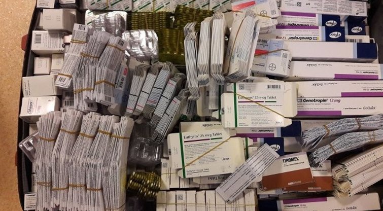 Muitininkai sulaikė daugiau kaip 600 vaistinių preparatų krovinį  