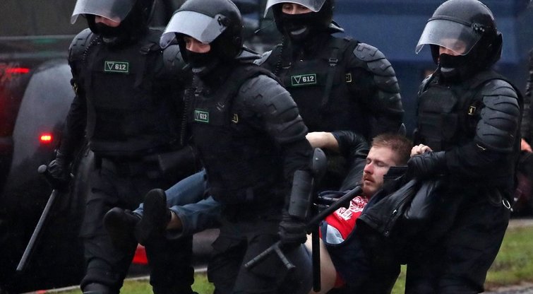 Baltarusija, protestuotojų sulaikymai (nuotr. SCANPIX)