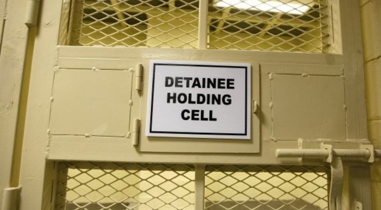 Prokurorai jau tiria galimo CŽV kalėjimo medžiagą. Reuters/Scanpix nuotr. (nuotr. Balsas.lt)