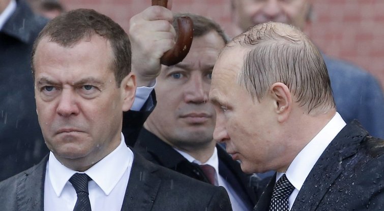 D. Medvedevas, V. Putinas (nuotr. SCANPIX)