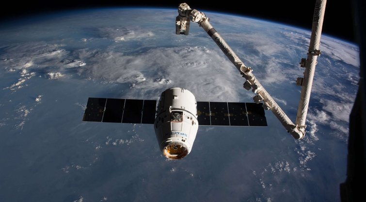 „SpaceX“ erdvėlaivis (nuotr. SCANPIX)
