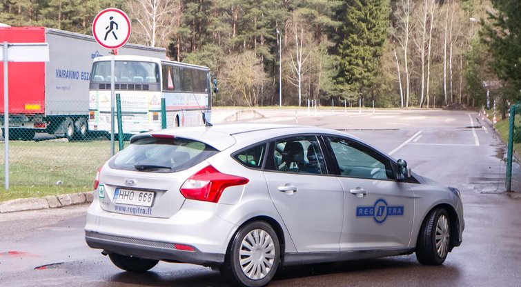 Vairavimo egzaminas (nuotr. Tv3.lt/Ruslano Kondratjevo)