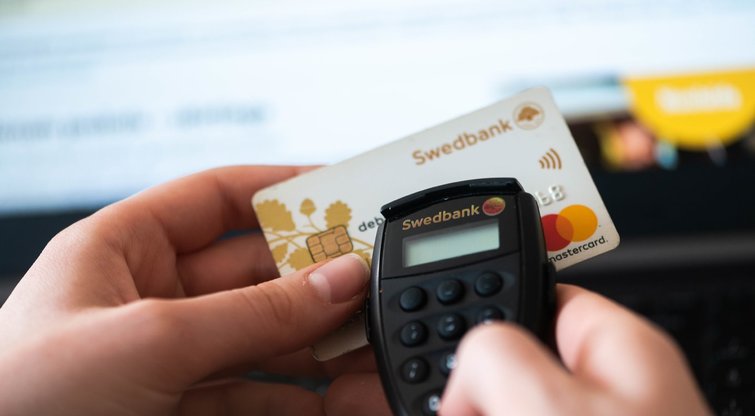 Swedbank brangina paslaugas (nuotr. Fotodiena/Justino Auškelio)