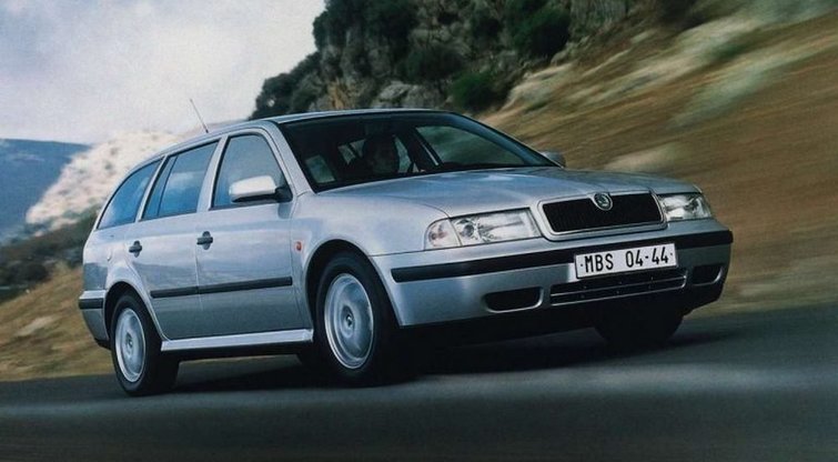 Istorija apie pačią nesėkmingiausią „Škoda Octavia“ versiją