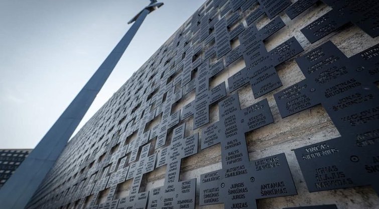 Lietuvos partizanamas memorialo atidarymas. Monumentas. Foto Darius Janutis  