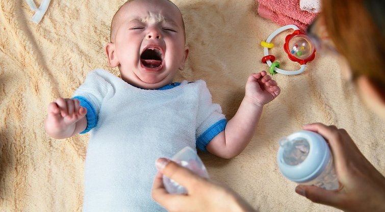 Verkiantis vaikas (nuotr. Shutterstock.com)