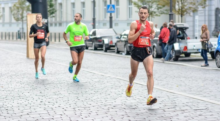 Vilniaus gatves užvaldė XIV-asis „Danske Bank Vilniaus maratonas“ (nuotr. Fotodiena/Justino Auškelio)